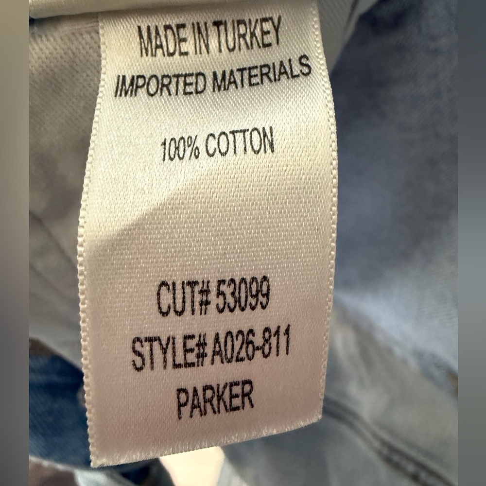AGOLDE Parker Vintage Cut Off Short in Swapmeet • 27 - Picture 10 of 10